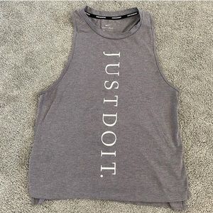 Small Nike workout tank